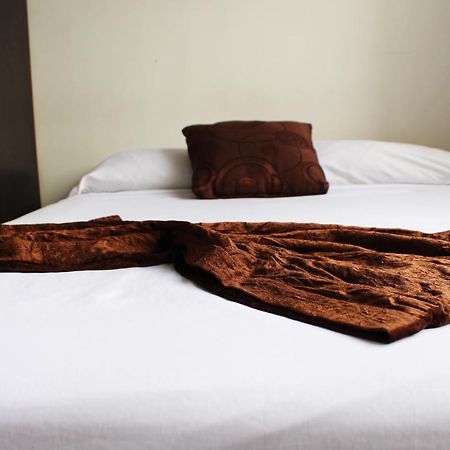ميديلين Hotel Bulerias 33 المظهر الخارجي الصورة