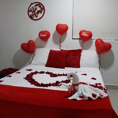 ميديلين Hotel Bulerias 33 المظهر الخارجي الصورة