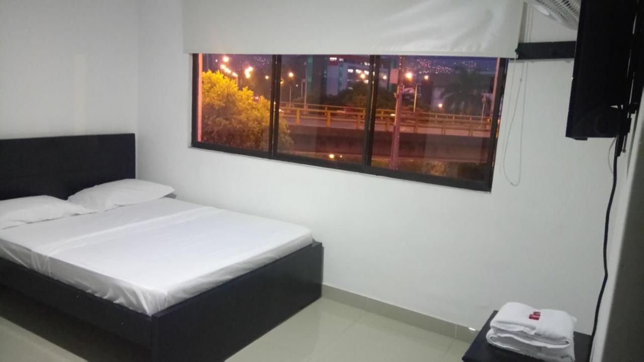 ميديلين Hotel Bulerias 33 المظهر الخارجي الصورة