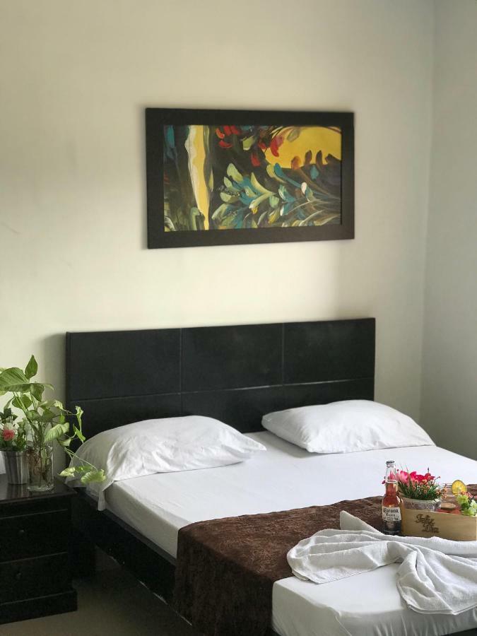 ميديلين Hotel Bulerias 33 المظهر الخارجي الصورة