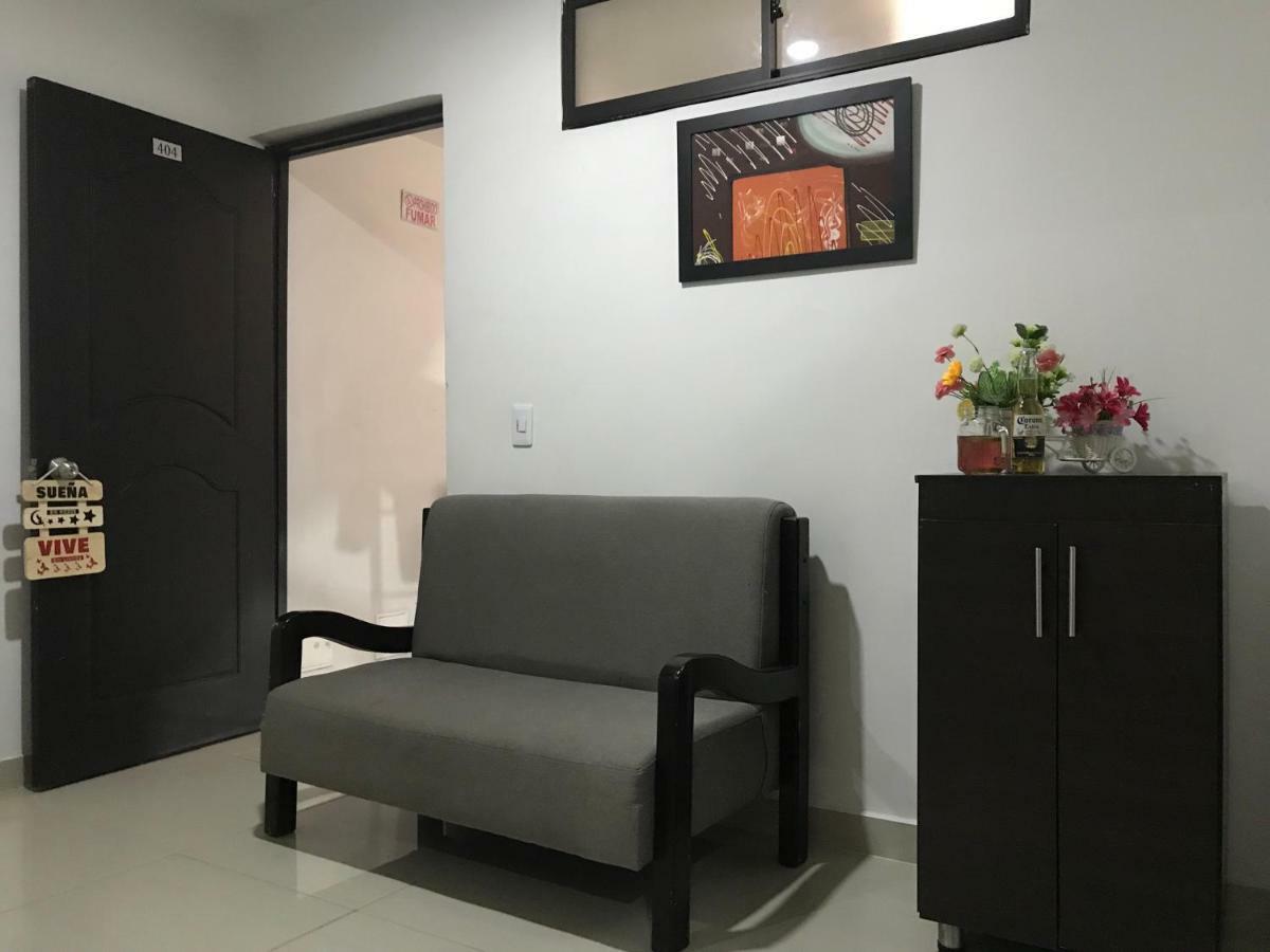 ميديلين Hotel Bulerias 33 المظهر الخارجي الصورة