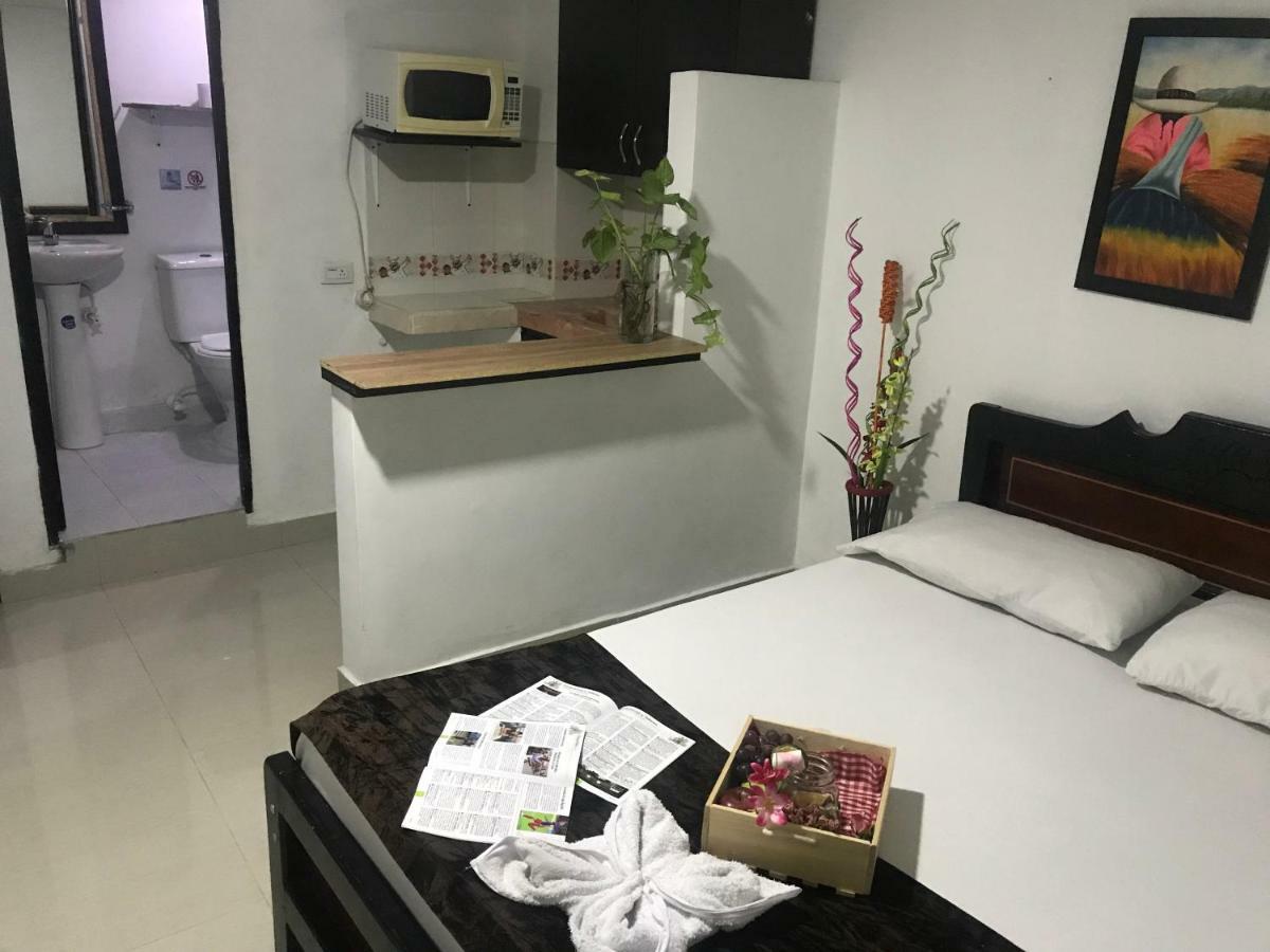 ميديلين Hotel Bulerias 33 المظهر الخارجي الصورة