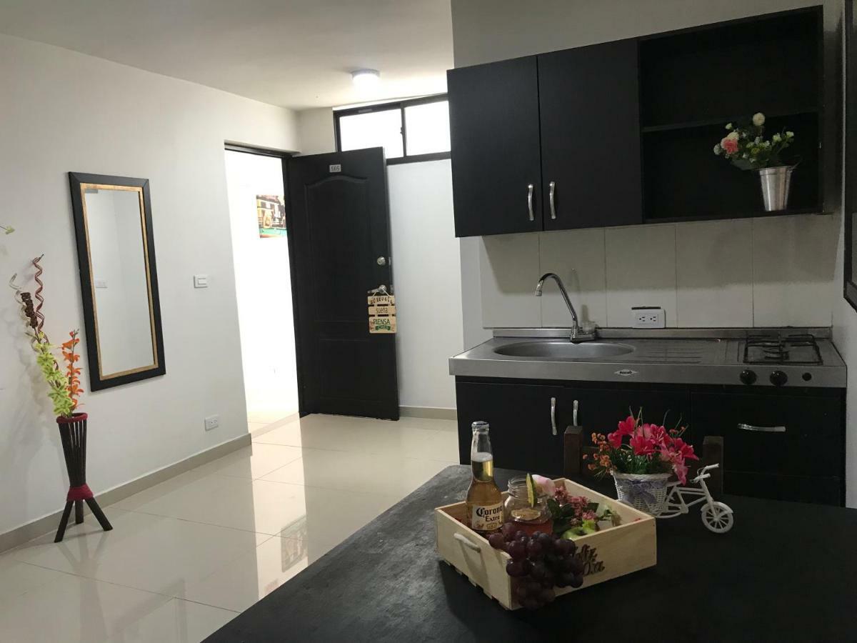 ميديلين Hotel Bulerias 33 المظهر الخارجي الصورة