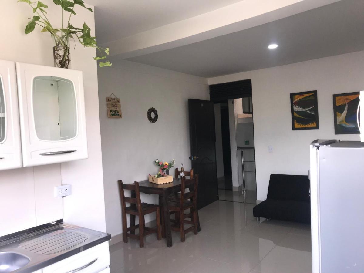 ميديلين Hotel Bulerias 33 المظهر الخارجي الصورة