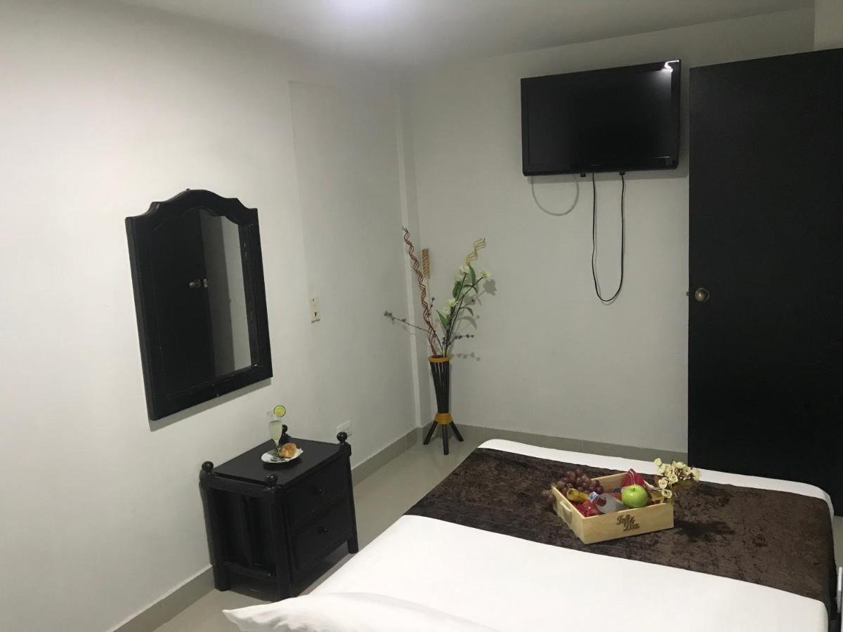 ميديلين Hotel Bulerias 33 المظهر الخارجي الصورة
