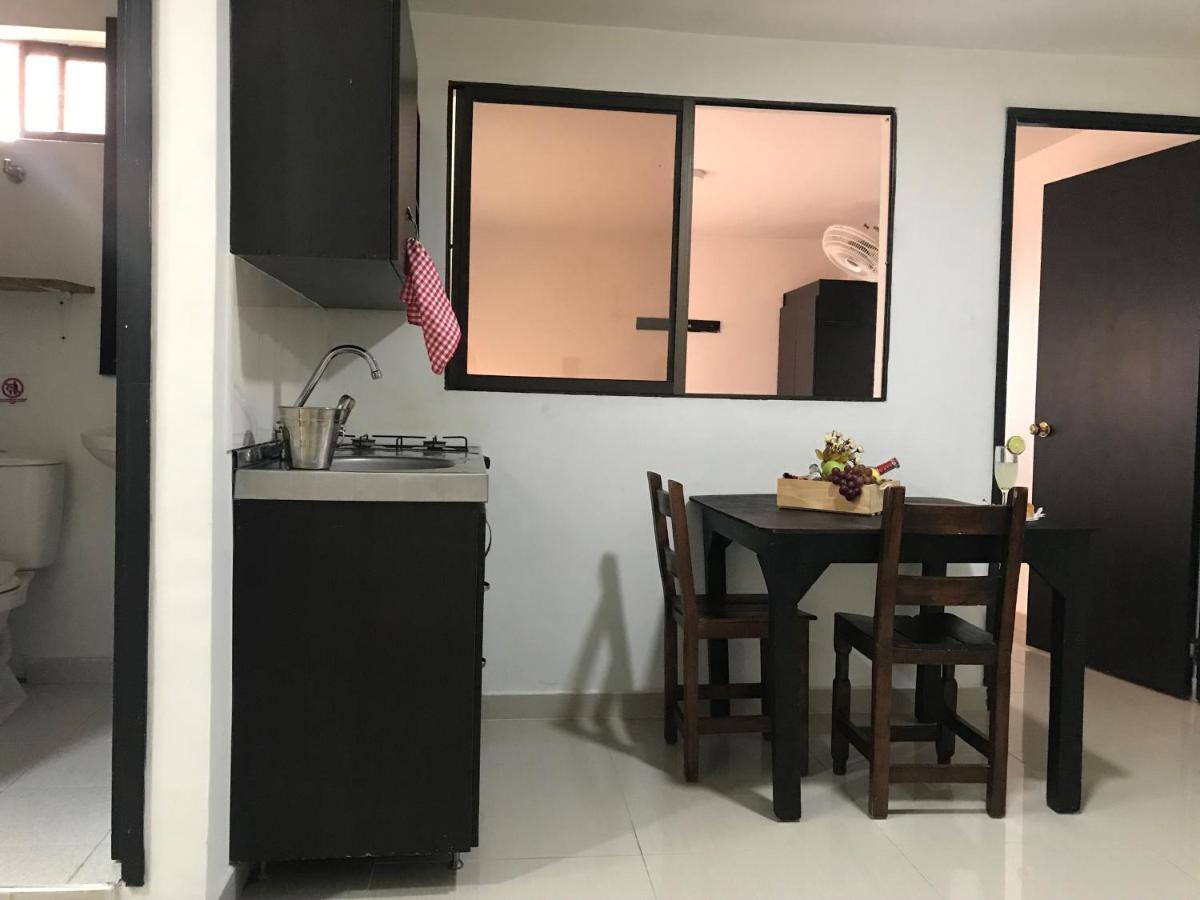 ميديلين Hotel Bulerias 33 المظهر الخارجي الصورة