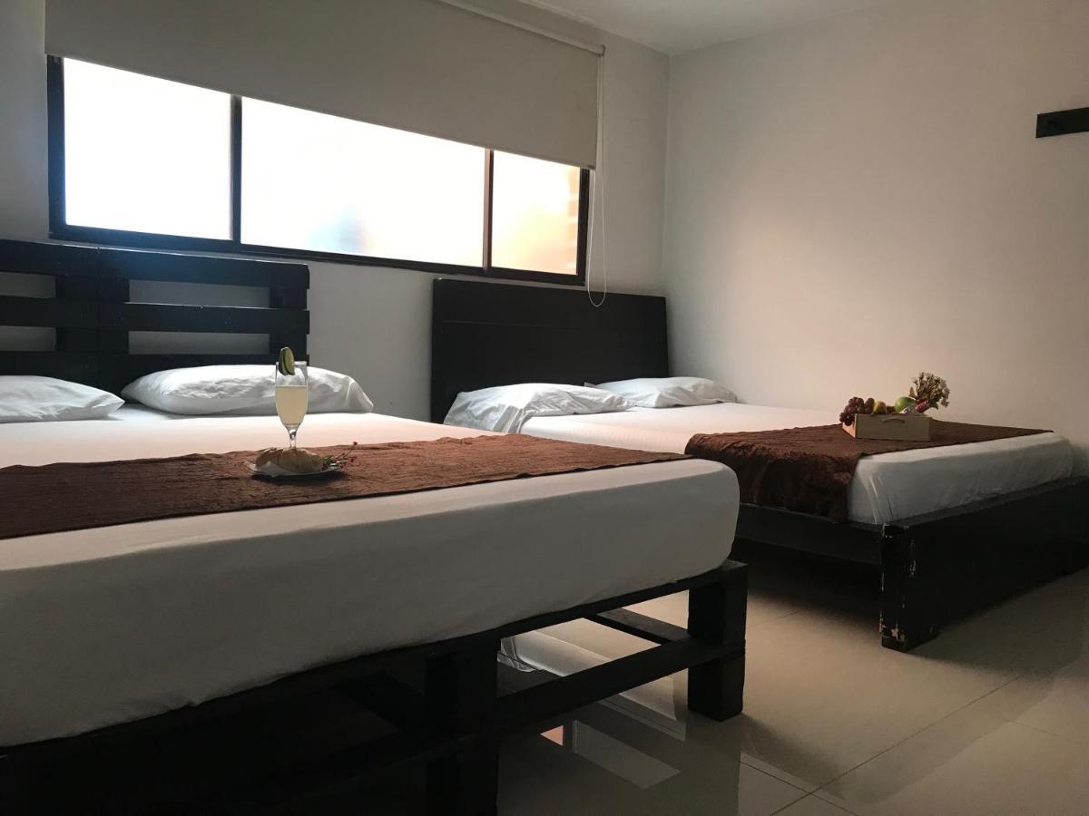 ميديلين Hotel Bulerias 33 المظهر الخارجي الصورة